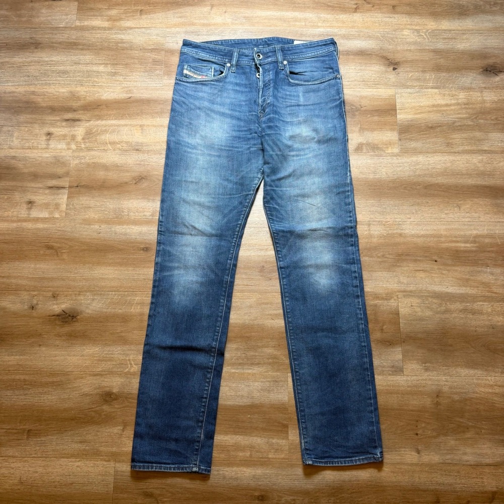 Diesel Buster Jeans Mens 30x32 Blue Regular Fit Tapered Leg Medium Wash Denim